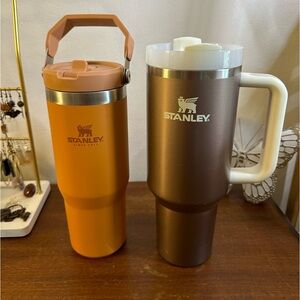 Two Used Stanley Cups - IceFlow 30 oz in Ochre & FlowState 40 oz in Rose Gold